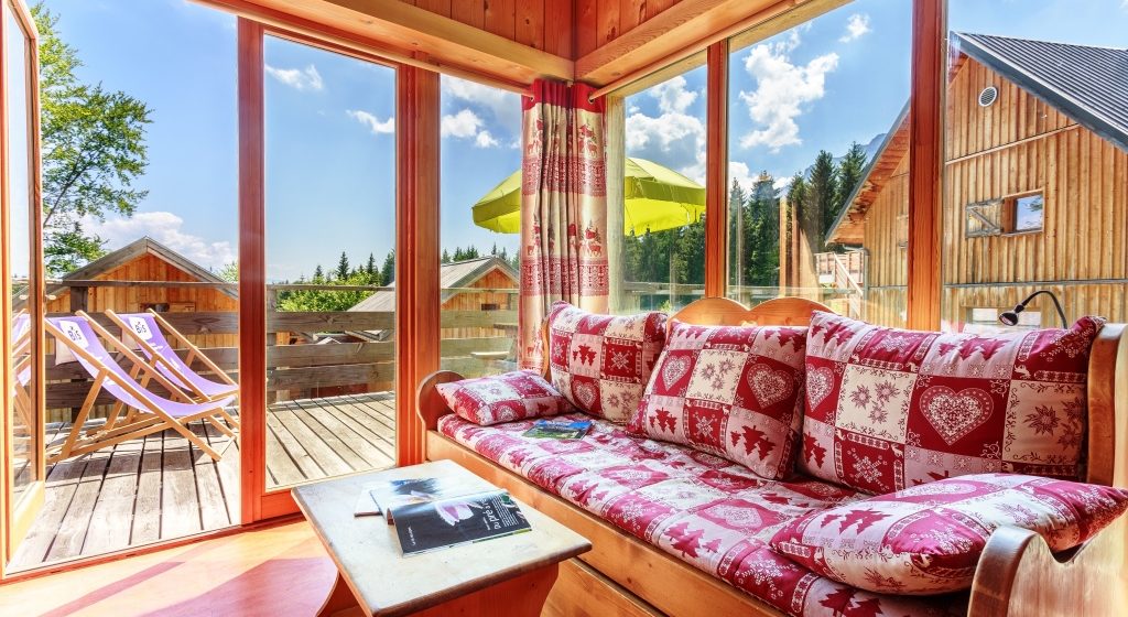 salon gite chalet cabane montagne